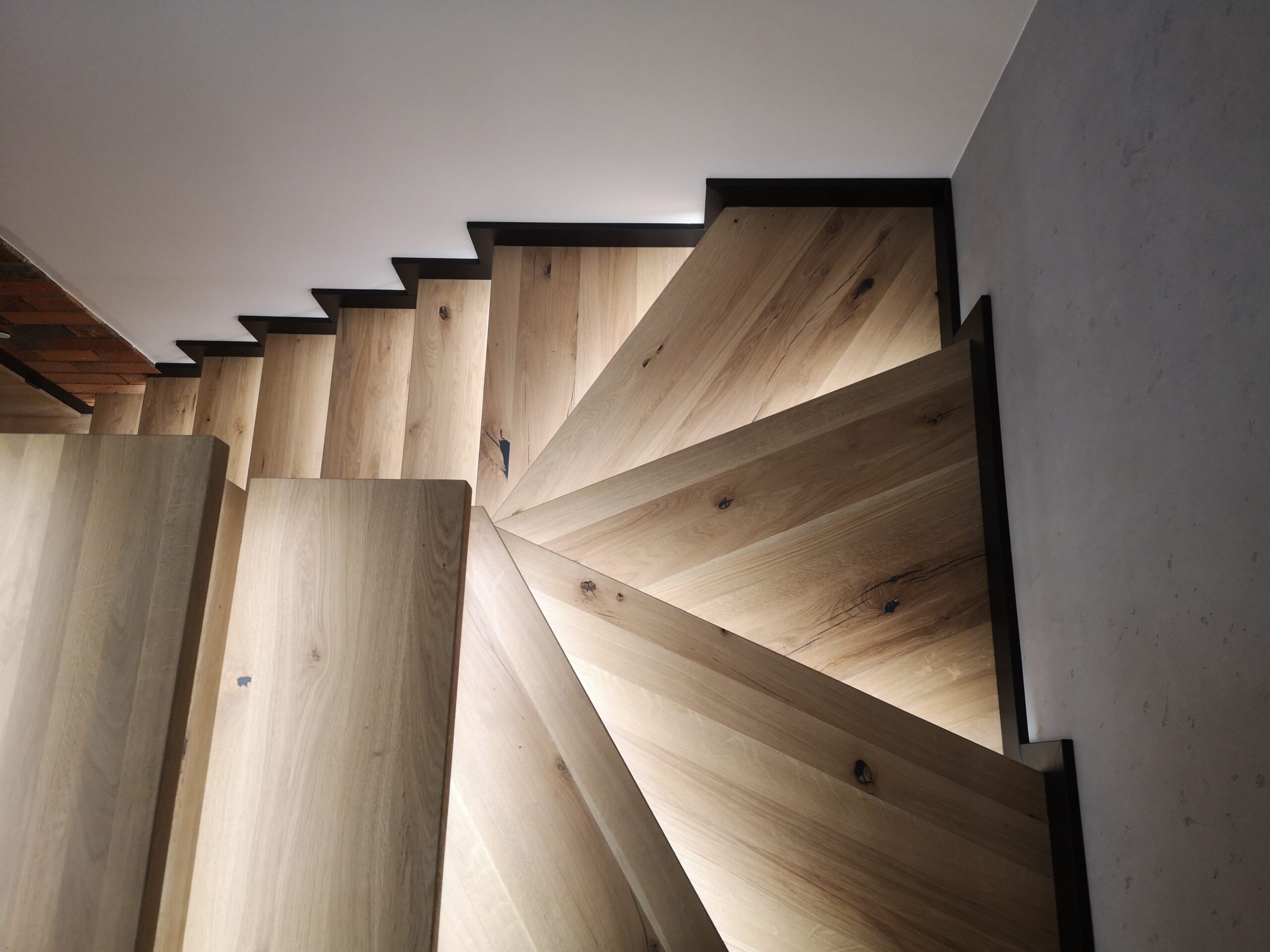 Schody drewniane na zamówienie